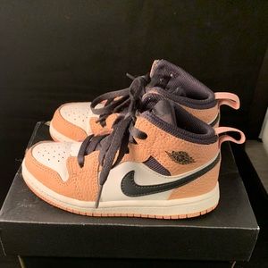Toddler Jordon 1s